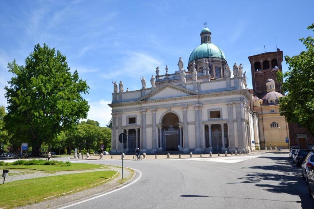 Appartamento Conte Verde Vercelli Exterior foto